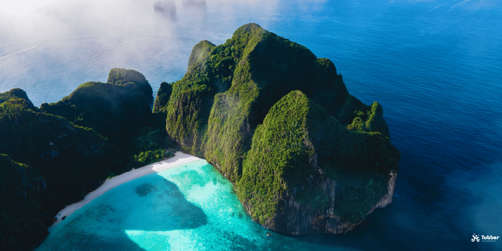 Maya Bay in Thailands Phi Phi Islands, dramatic cliffs and emerlad waters of a world famous tropical beach